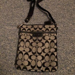 Signature coach cross body